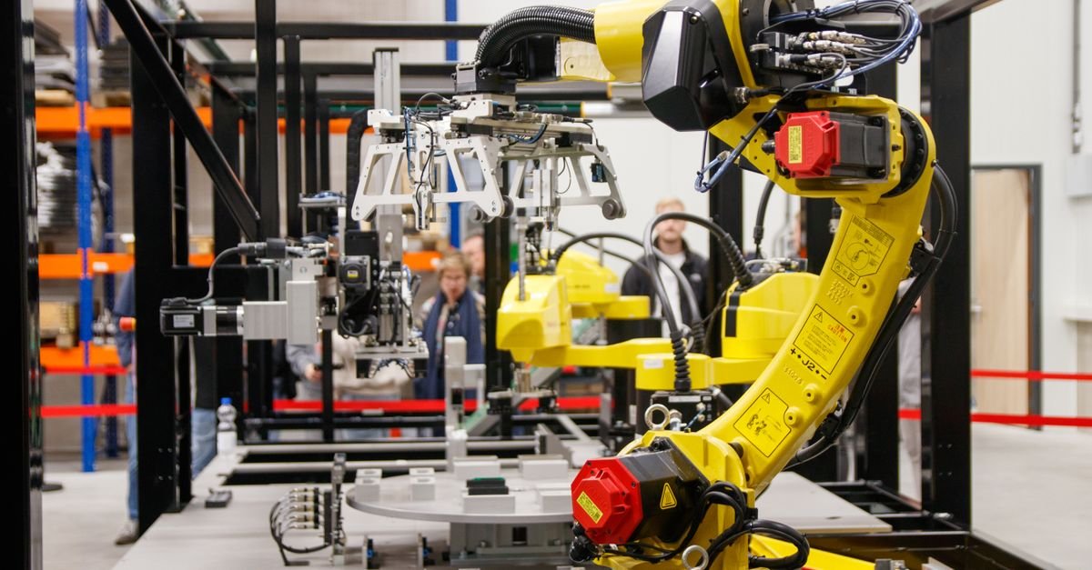 FMCG Manufacturer — Warehouse Automation