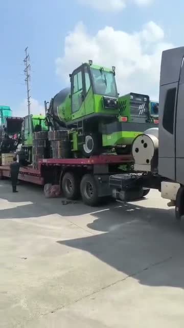 Self-Loading Concrete Mixer — 3.5m³